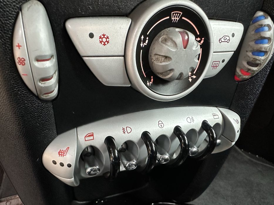 MINI COOPER R56 1.6 D