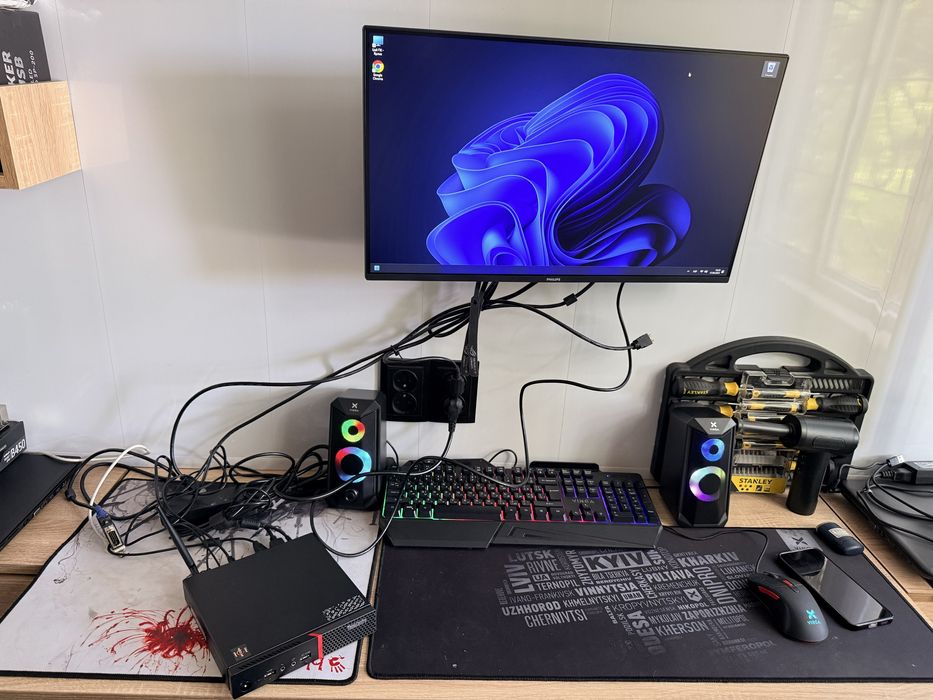 Компьютер ігровий mini Lenovo Ryzen 3 16ddr ssd 256 Vega8 4 gb WiFi