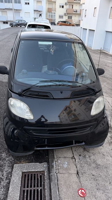 Vende se smat em boas condicoes