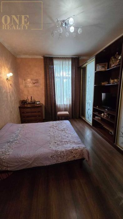 Продаж 4к квартири ЦЕНТР, Високі стелі, Ліфт, Закритий двір