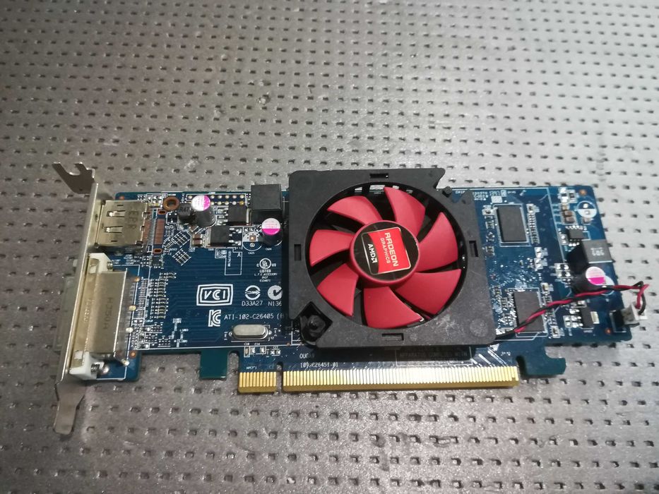 рабоча AТI Rаdеоn HD 7470. Об'єм пам'яті - 1 ГБ