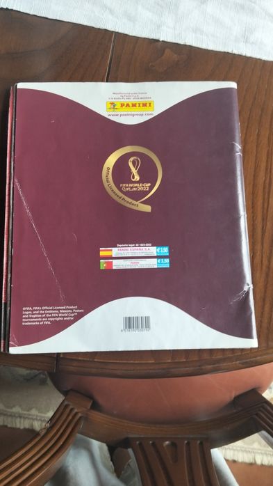 Álbum Qatar 2022 completo praticamente novo