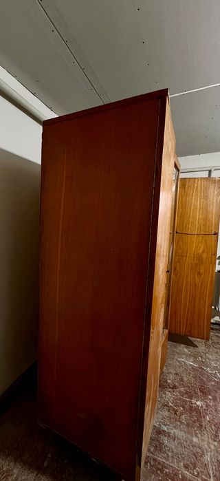 Шкаф для одежды с зеркалом