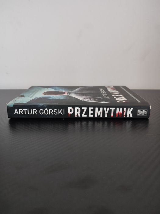 Książka "Przemytnik"