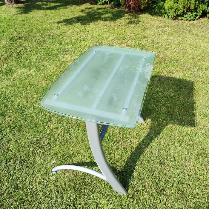 Скляний письмовий стіл