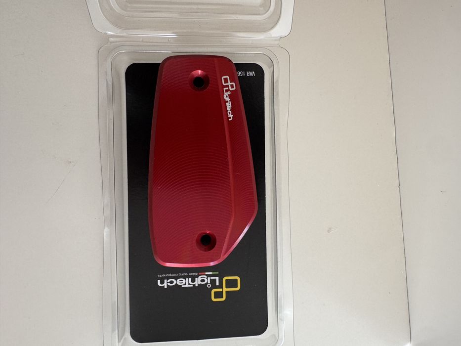 Tampa Lightech para travao frente Suzuki GSX-S