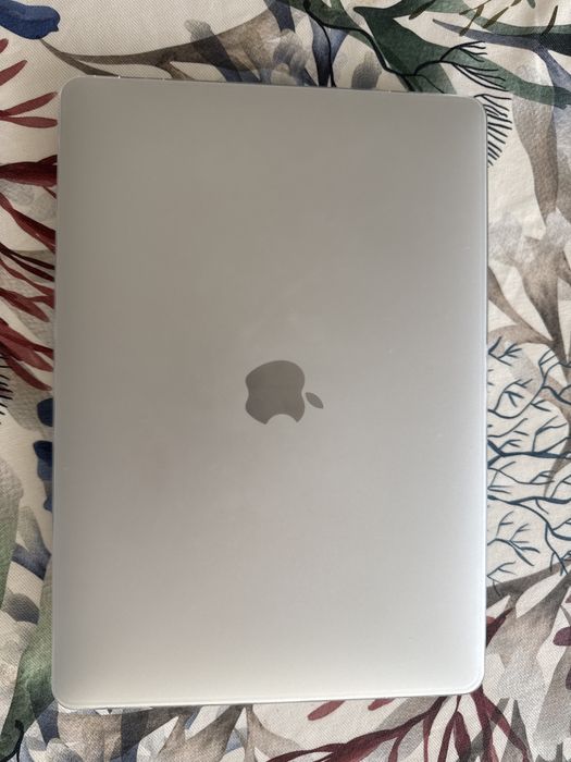 MacBook Air M1 8GB | Como Novo | Capa incluída