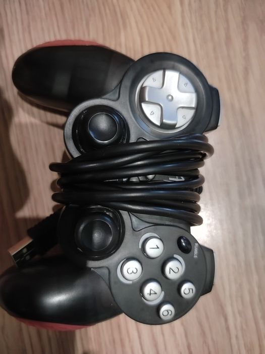 Klawiatury, mysz, kontrolery do PC