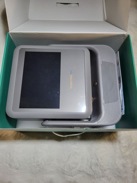 Inteligentny Projektor 2w1 z Ekranem Dotykowym