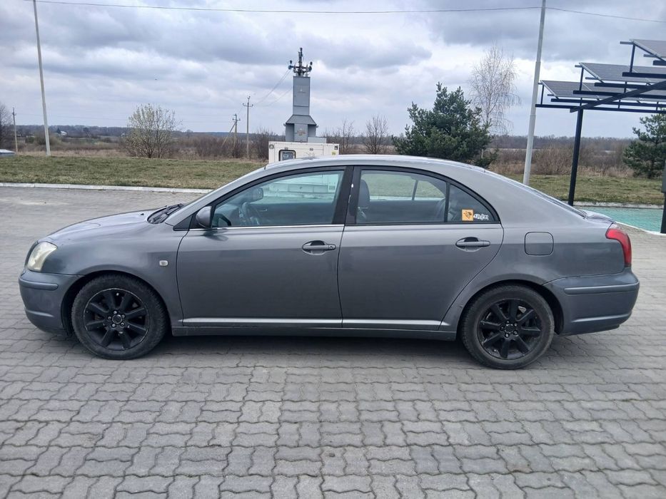 Продам Toyota Avensis