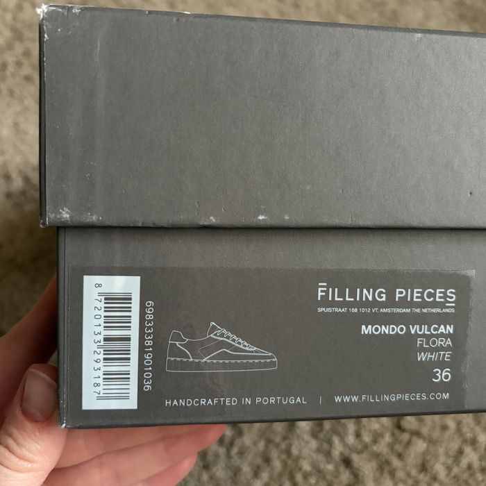 Кроссовки женские белые кожаные, размер 36