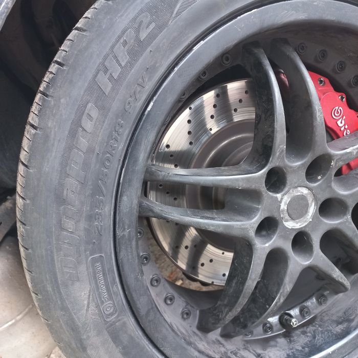 Продам комплект літніх покришок в гарному стані