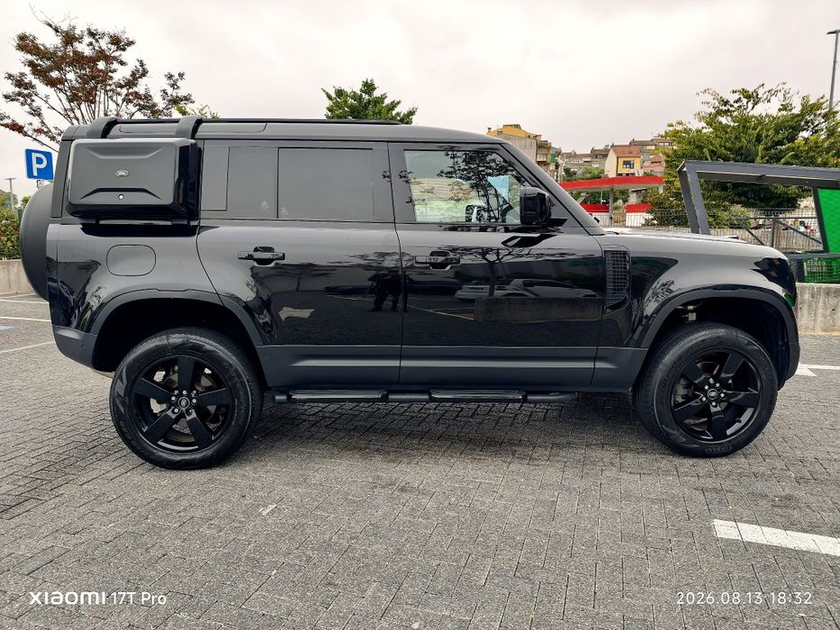 Lande Rover defender 7,L  black edition HSE   2.0d 241cv  serie limitada aceito retomas