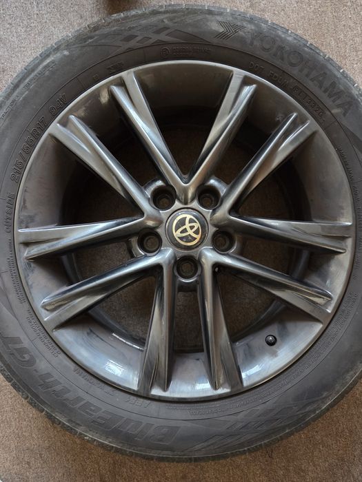 Koła 17" Toyota | Opony Yokohama 215/55 R17 | Rok 2020
