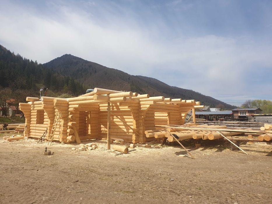 Продажа будинків зрубів із дерева