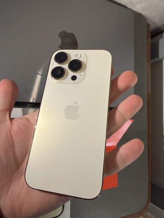 Apple IPhone 14 pro 256 gb gold