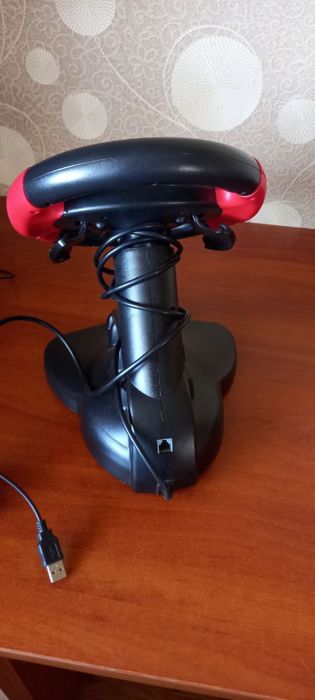 Руль ігровий з педалями