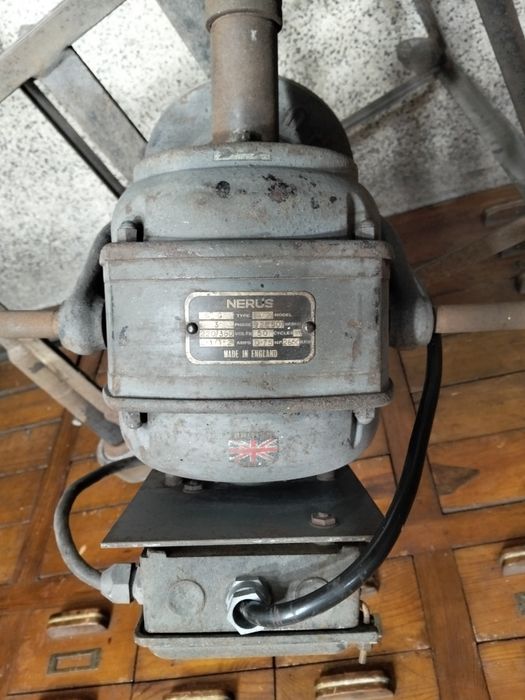 Retificadora industrial 220\380 volts