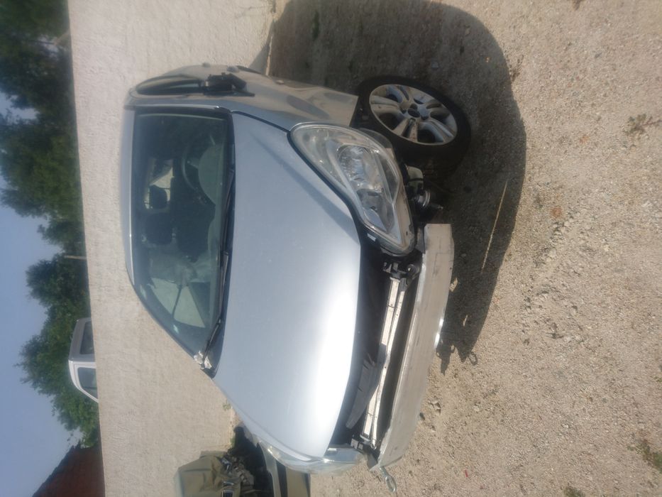 Opel Corsa D para peças. Motor A13DTC, portas, airbags etc.