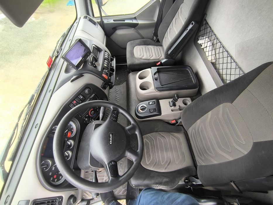 DAF 12.180 C/auto 7,2m plataforma 2T camião pesado