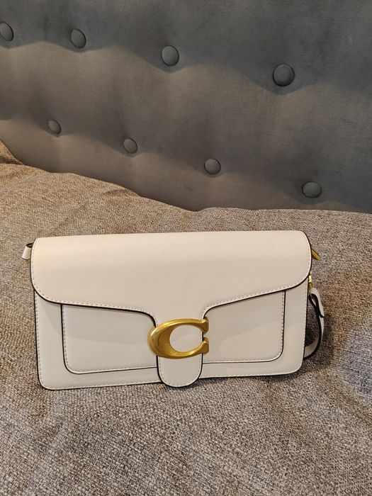 Elegancka biała torebka