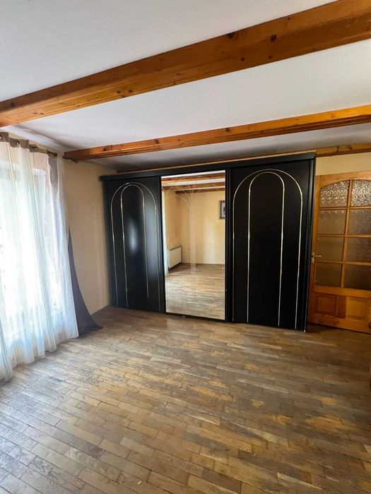 Пропозиція оренди окремостоячого особняку на вул. Зеленій