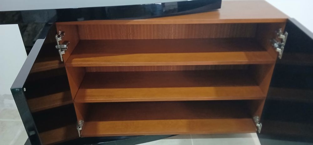 Sapateira êxito wenghê com lacado preto