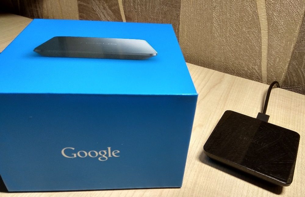 Беспроводная зарядка Google wireless charger и наушники Google Pixel EarBuds USB Type-C. Оригинал.