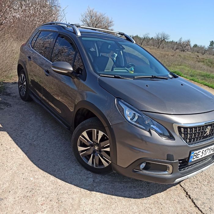 Peugeot 2008 2016, Pure Tech 1.2 AT Allure
