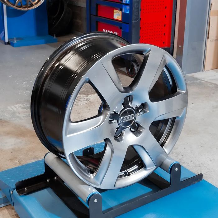 ORYGINALNE Felgi Aluminiowe Audi 17" A3 A4 A6 A8 Q2 Q3 Q4-Etron Q5 TT