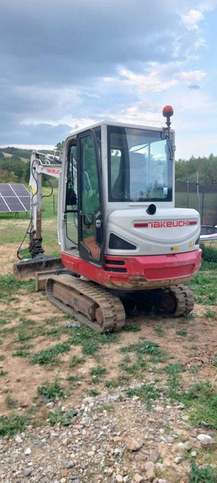 Uslugi mini koparką 2.8 t , wykopy , prace ziemne niwelacje 120zl/h z operatorem