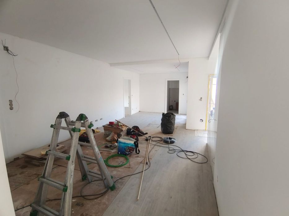 Aceitamos serviços de Remodelação/Manutenção