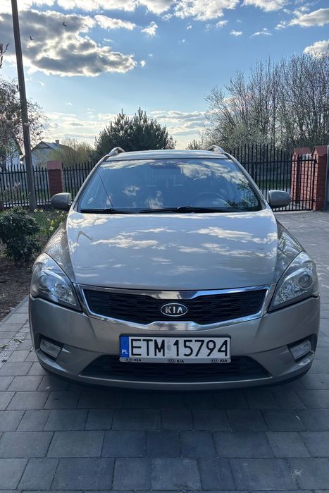 Kia Ceed Kia Ceed Kombi 1.6 CRDi (90 KM) po lifcie | Polski Salon