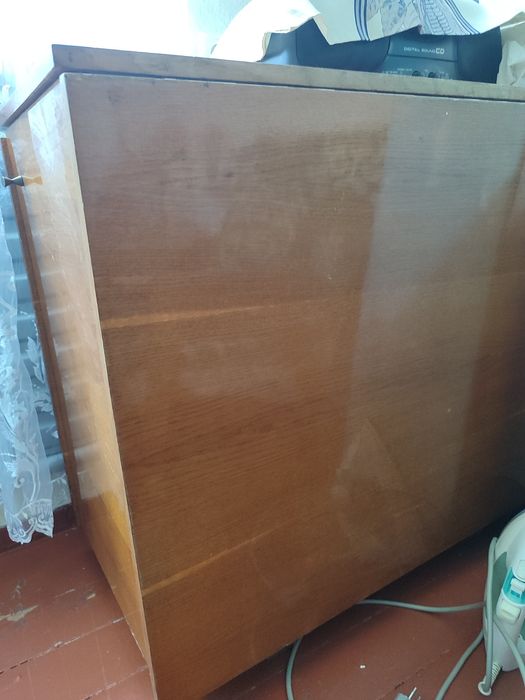 Тумба, стіл-тумба