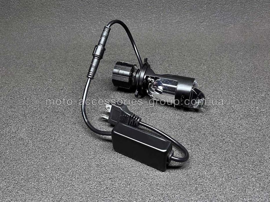 Led лампа Н4 з лінзою на мотоцикл  (ближній/дальній) авто 45w 10000Lm
