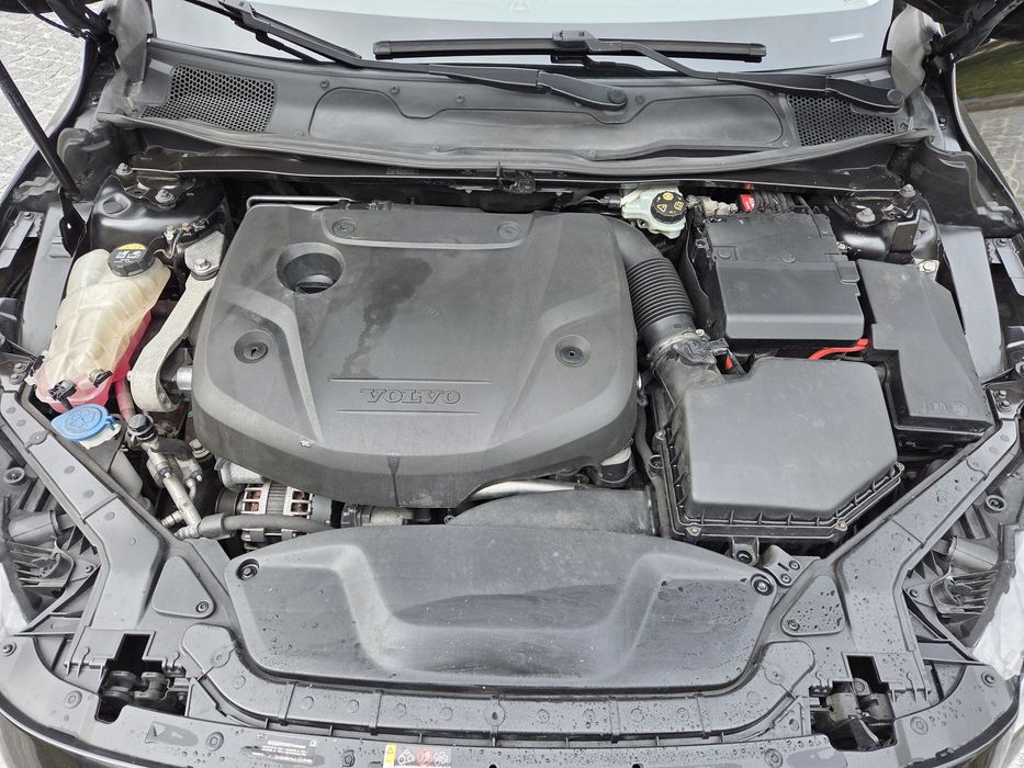 Volvo V40, 2.0 D, Momentum, 2015