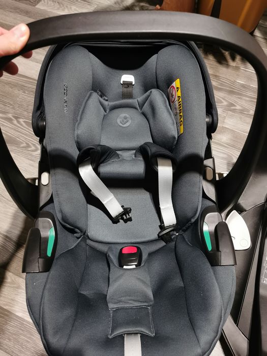 Fotelik z bazą  maxi cosi pebble 360 pro