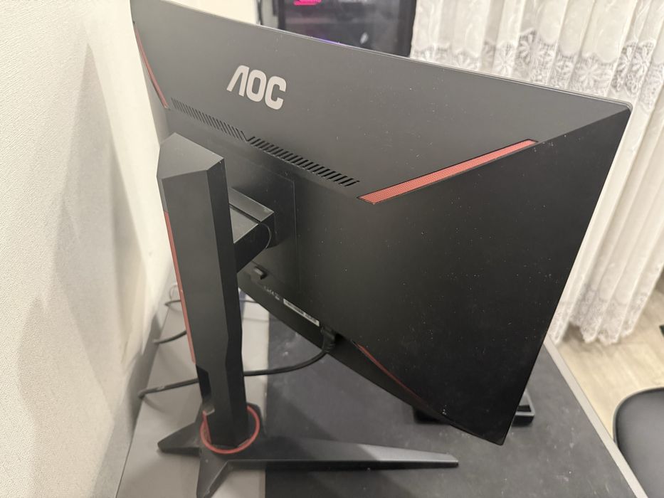 Ігровий вигнутий монітор AOC C24G1 24" / 144Hz / 1ms