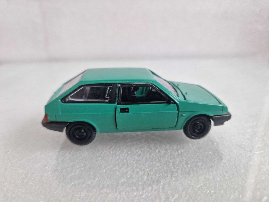 ВАЗ 2108 зубило восьмерка, модель коллекционная 1:43 сделано в СССР