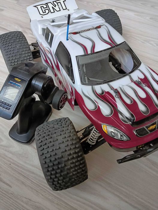 Model rc nitro Carson CNT 1:8 zdalnie sterowany