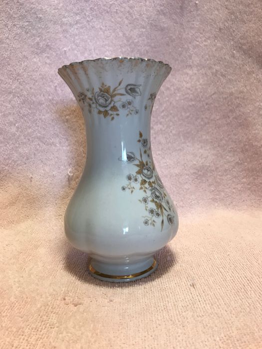 Piękny wazonik z Chodzieży