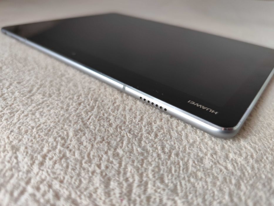 Huawei MediaPad M3 Lite 10 LTE SIM 3/32GB + igo yanosik camsam