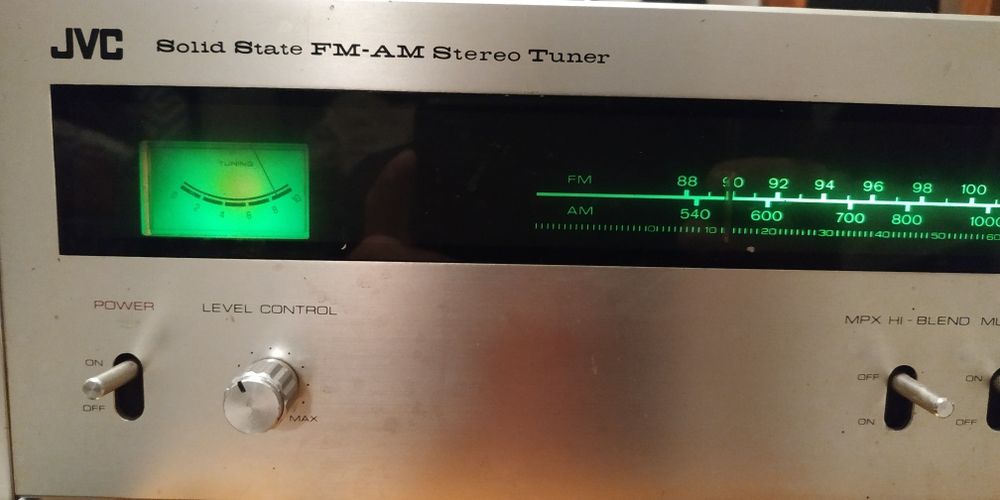 Radio JVC VT-500