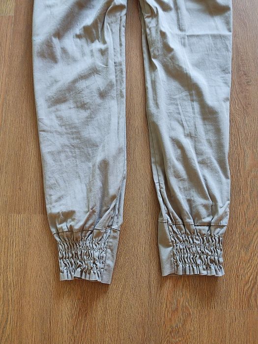 Spodnie damskie z kokardą