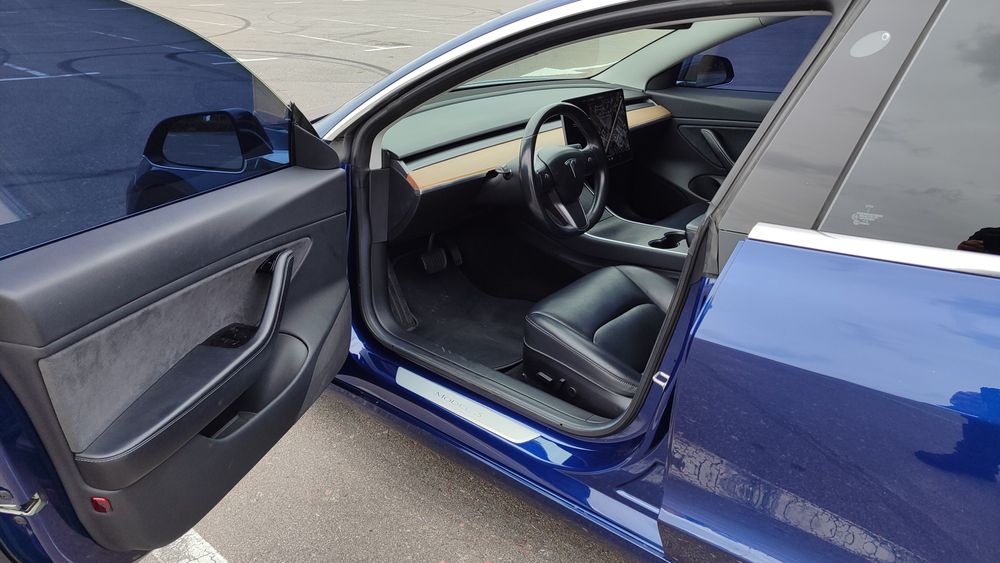 Tesla Model 3 Long Range