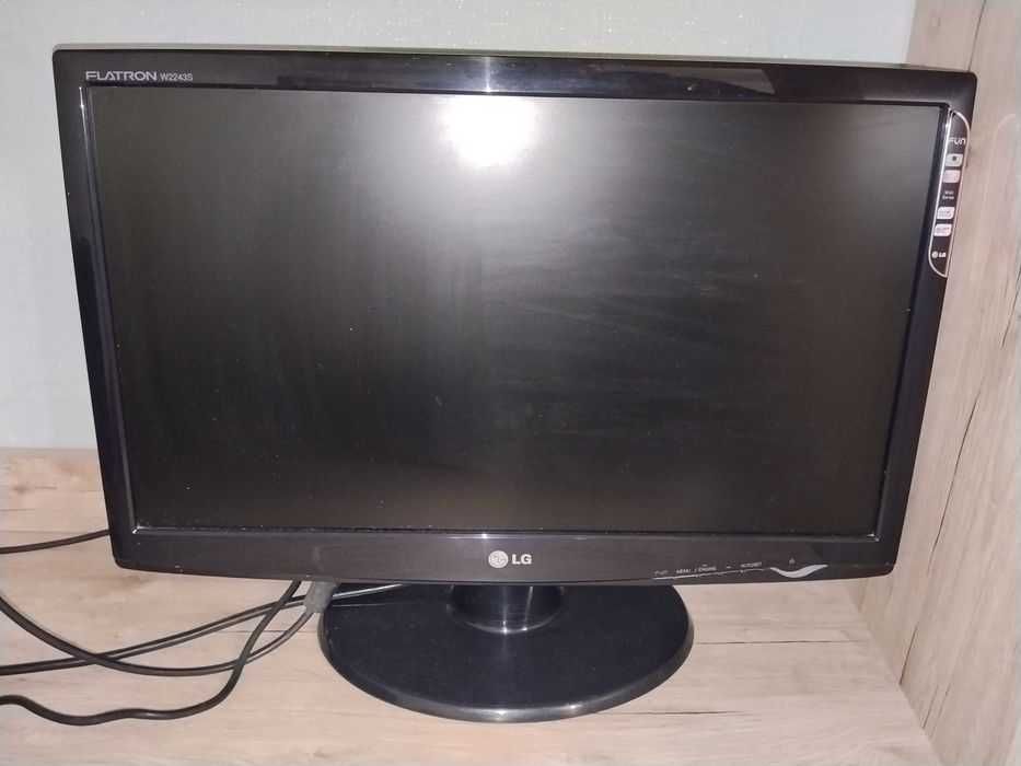 Монітор LG Flatron 22 дюйма