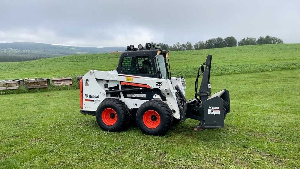 Mini Carregadora Bobcat S550