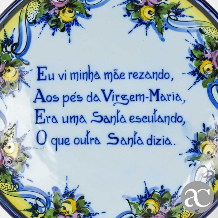 Grande Prato falante em faiança E.P.L. Alcobaça Lda, com poema