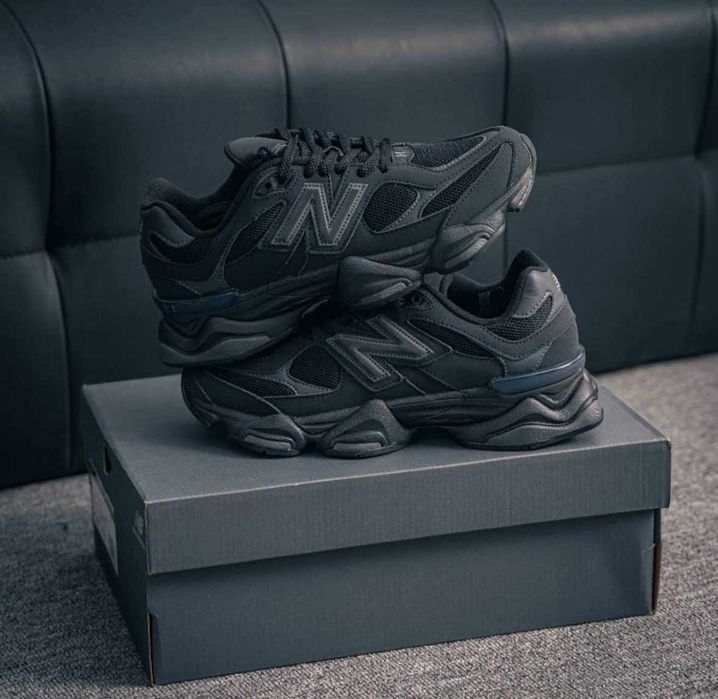 New Balance 9060 Triple Black Suede BPM R.41,5