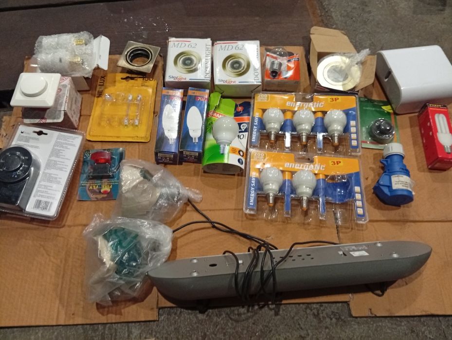 Lampa,żarówki,włączniki,itp